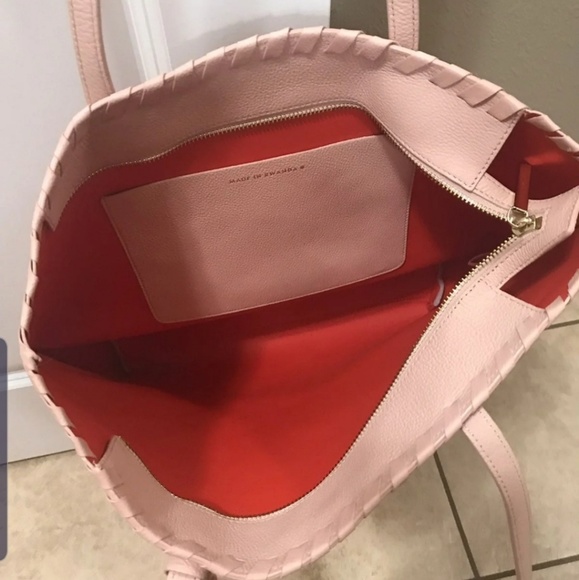 Kate Spade tote bag. - Picture 4 of 4